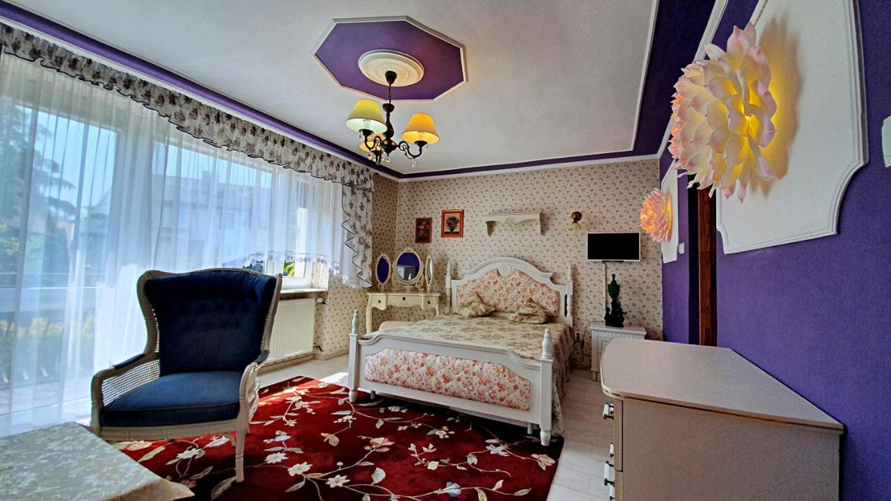 Pensjonat Nostalgia Kołobrzeg Esterno foto